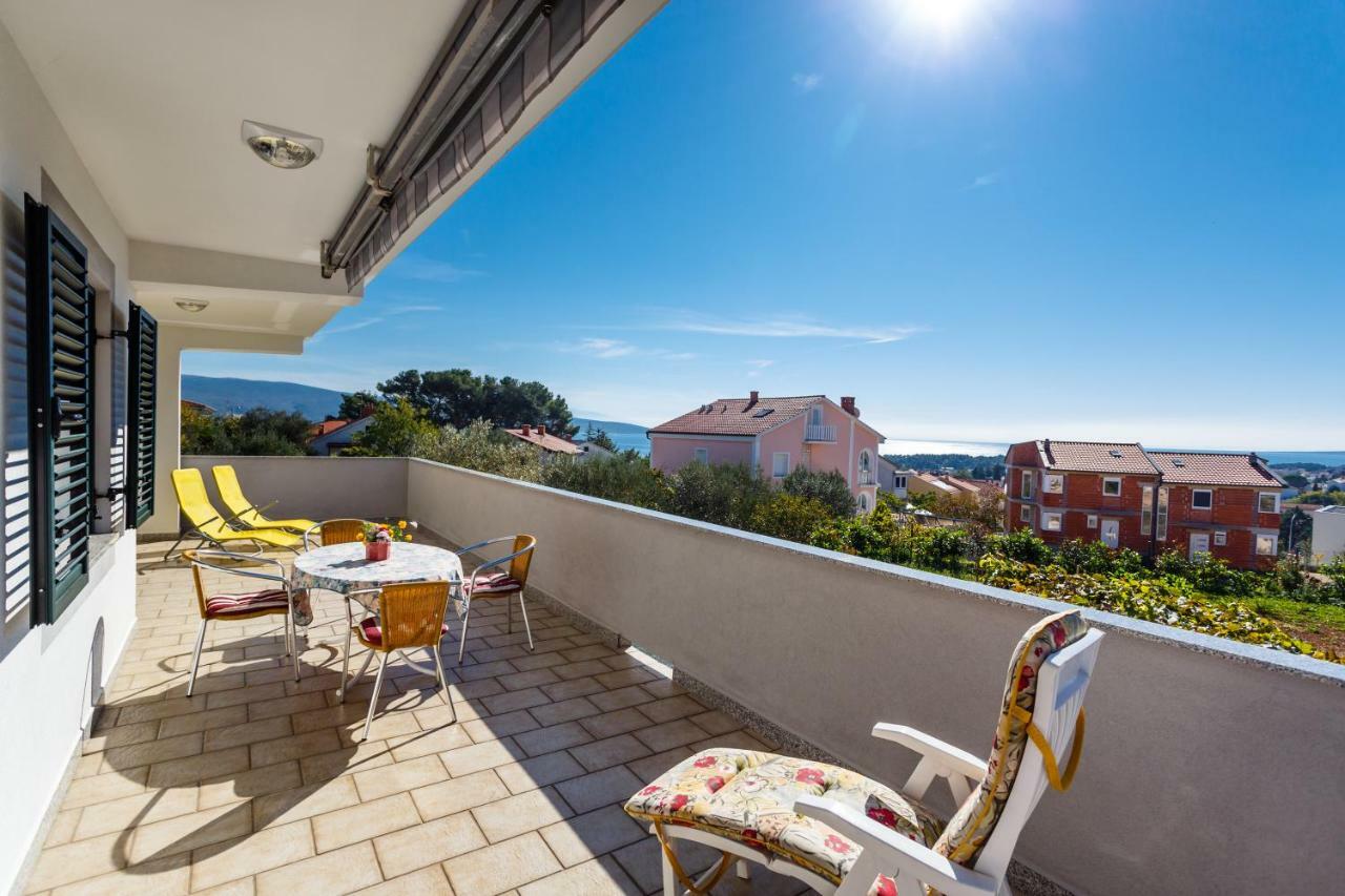 Apartment Anton Krk Town Εξωτερικό φωτογραφία