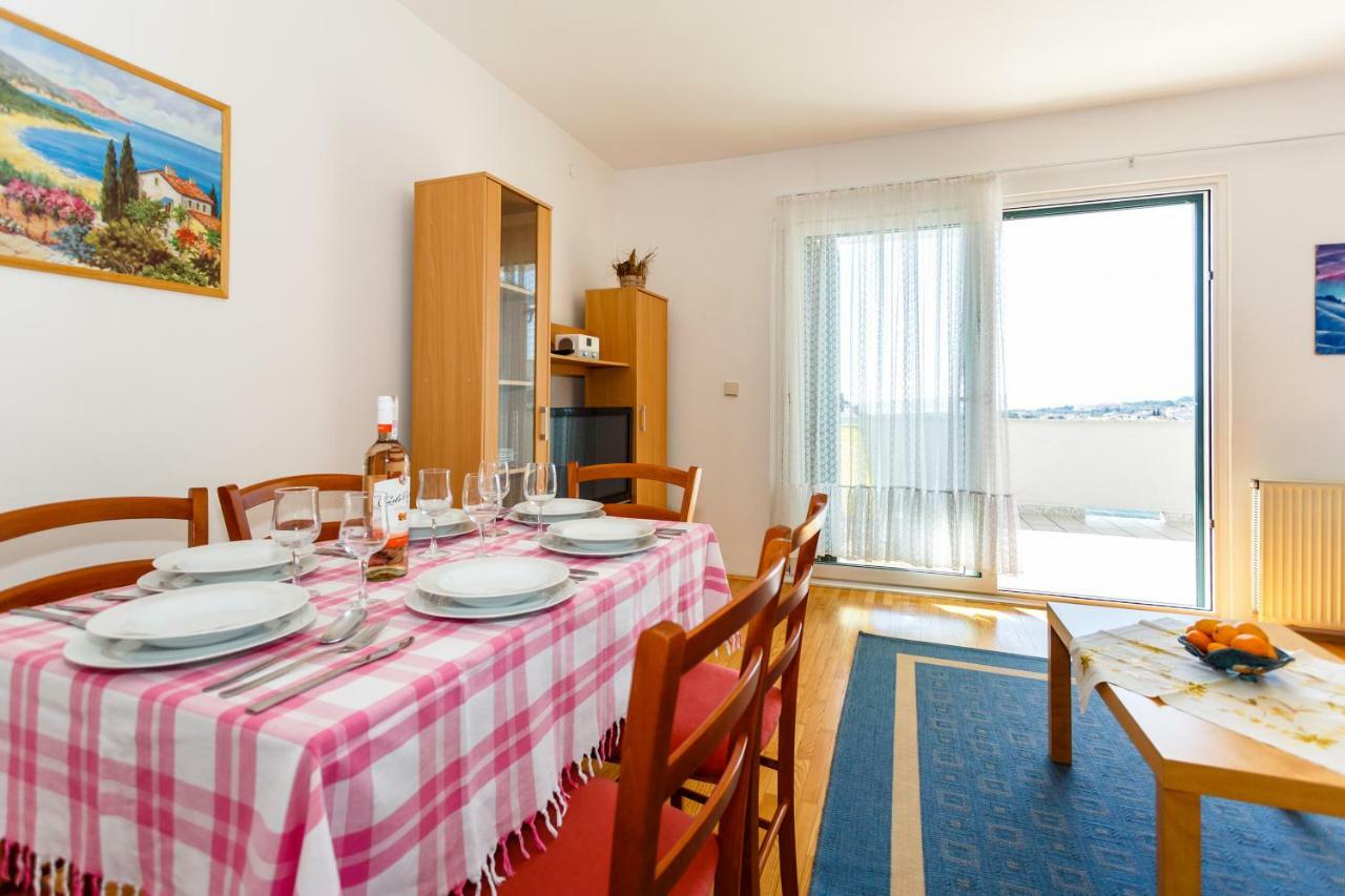 Apartment Anton Krk Town Εξωτερικό φωτογραφία